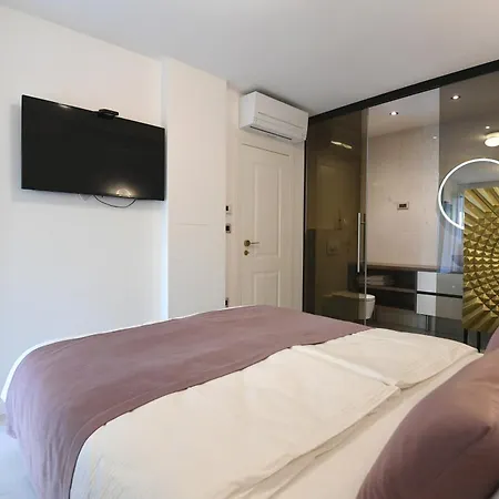 Appartamento Stellazara Luxury Residence, New, Sea View, Center
